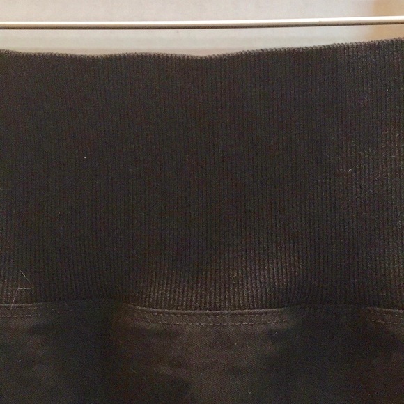 THEORY MINI FIT BLACK SKIRT RAYON POLYURETHANE - Picture 6 of 7